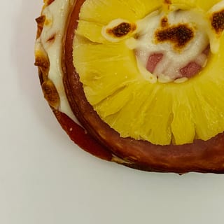 Hawaiian Pizza Bagel.